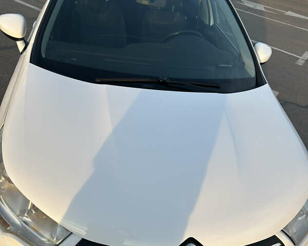 Белый Ситроен С4, объемом двигателя 1.6 л и пробегом 220 тыс. км за 7500 $, фото 24 на Automoto.ua