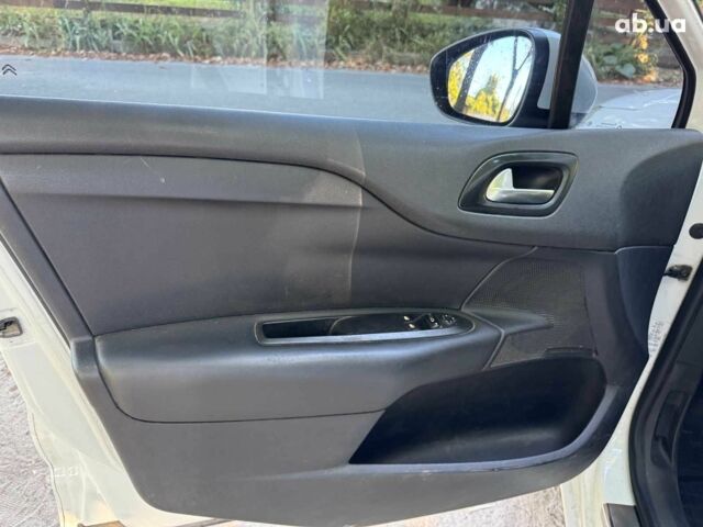 Белый Ситроен С4, объемом двигателя 1.6 л и пробегом 234 тыс. км за 6490 $, фото 9 на Automoto.ua