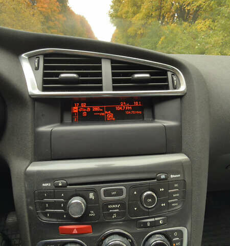 Білий Сітроен С4, об'ємом двигуна 1.6 л та пробігом 245 тис. км за 6350 $, фото 11 на Automoto.ua