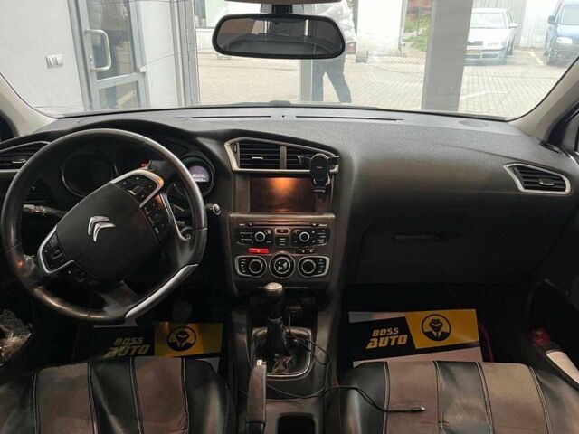 Белый Ситроен С4, объемом двигателя 1.6 л и пробегом 326 тыс. км за 6400 $, фото 13 на Automoto.ua