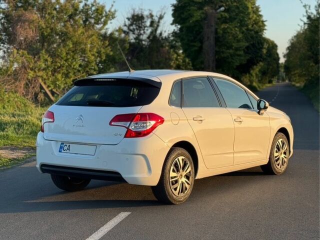 Білий Сітроен С4, об'ємом двигуна 1.6 л та пробігом 250 тис. км за 6500 $, фото 4 на Automoto.ua