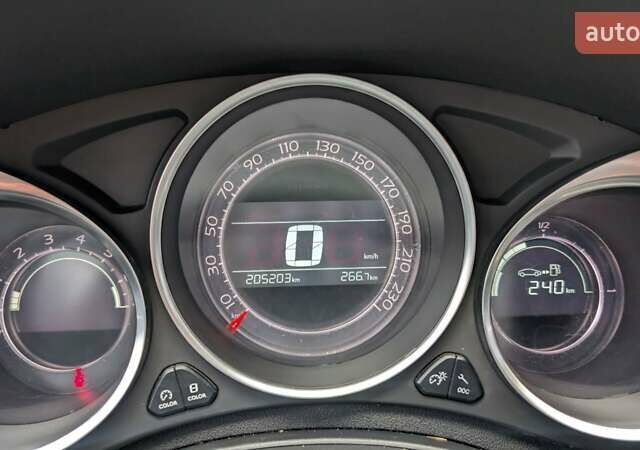 Белый Ситроен С4, объемом двигателя 1.6 л и пробегом 205 тыс. км за 6750 $, фото 14 на Automoto.ua
