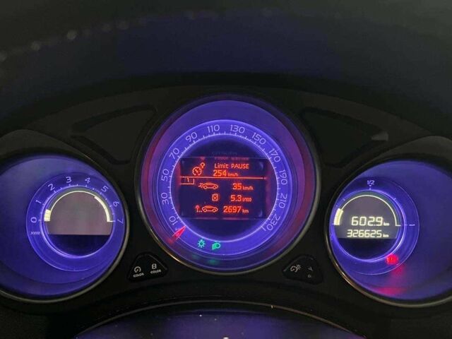 Белый Ситроен С4, объемом двигателя 1.6 л и пробегом 326 тыс. км за 6400 $, фото 18 на Automoto.ua