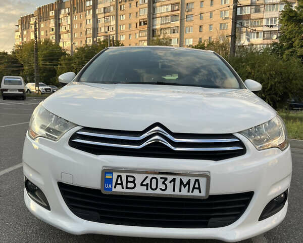 Белый Ситроен С4, объемом двигателя 1.6 л и пробегом 149 тыс. км за 7300 $, фото 12 на Automoto.ua