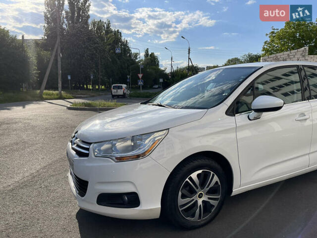 Білий Сітроен С4, об'ємом двигуна 1.56 л та пробігом 250 тис. км за 6500 $, фото 27 на Automoto.ua