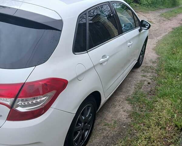 Білий Сітроен С4, об'ємом двигуна 1.56 л та пробігом 401 тис. км за 5399 $, фото 7 на Automoto.ua