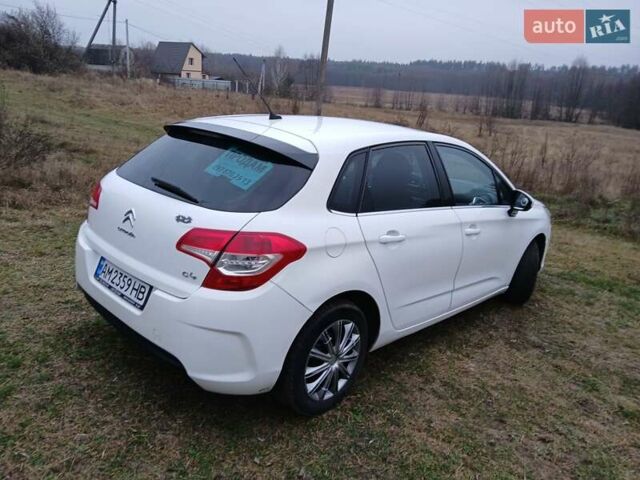 Белый Ситроен С4, объемом двигателя 1.56 л и пробегом 402 тыс. км за 5299 $, фото 7 на Automoto.ua