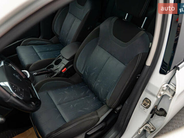 Білий Сітроен С4, об'ємом двигуна 1.6 л та пробігом 169 тис. км за 6942 $, фото 8 на Automoto.ua