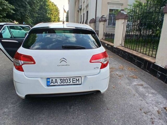 Белый Ситроен С4, объемом двигателя 1.6 л и пробегом 245 тыс. км за 7500 $, фото 7 на Automoto.ua