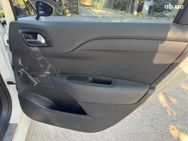 Белый Ситроен С4, объемом двигателя 1.6 л и пробегом 234 тыс. км за 6490 $, фото 16 на Automoto.ua