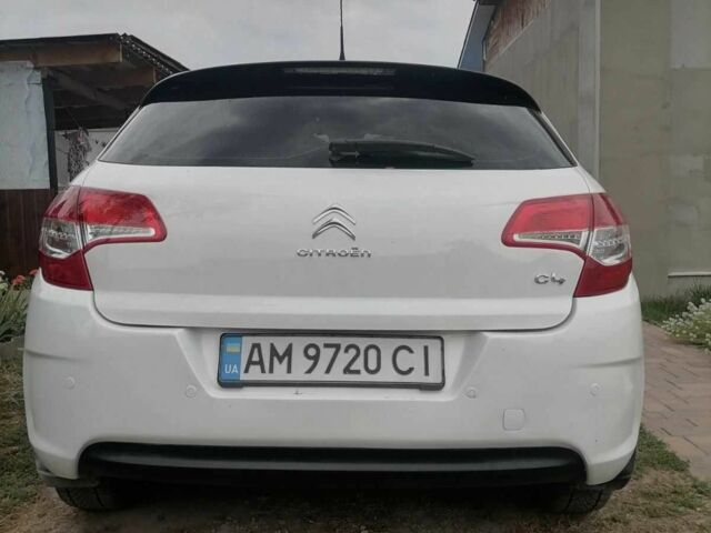 Белый Ситроен С4, объемом двигателя 1.6 л и пробегом 168 тыс. км за 5500 $, фото 5 на Automoto.ua