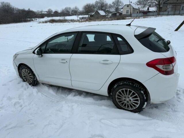 Білий Сітроен С4, об'ємом двигуна 1.6 л та пробігом 248 тис. км за 6200 $, фото 2 на Automoto.ua