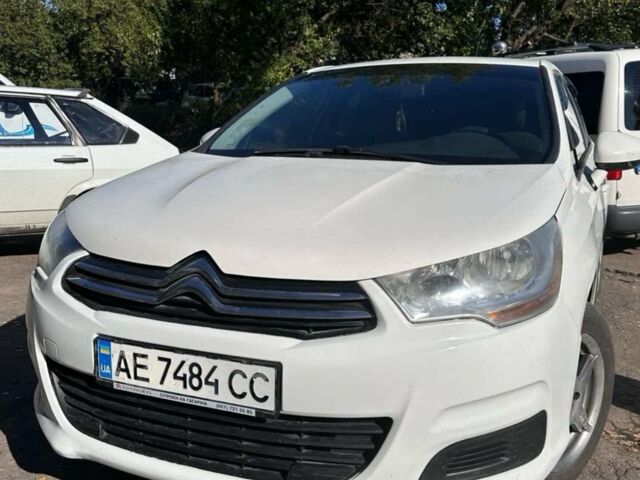 Белый Ситроен С4, объемом двигателя 1.6 л и пробегом 144 тыс. км за 6600 $, фото 1 на Automoto.ua