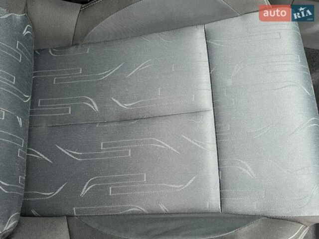 Белый Ситроен С4, объемом двигателя 1.6 л и пробегом 187 тыс. км за 7777 $, фото 16 на Automoto.ua