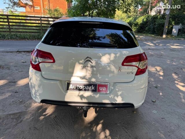 Белый Ситроен С4, объемом двигателя 1.6 л и пробегом 234 тыс. км за 6490 $, фото 5 на Automoto.ua