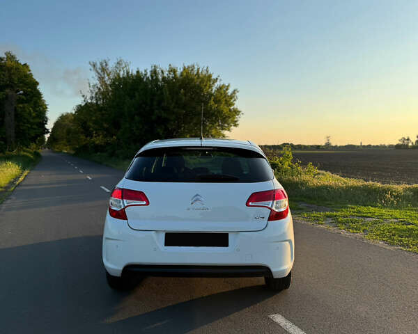 Білий Сітроен С4, об'ємом двигуна 1.56 л та пробігом 250 тис. км за 6500 $, фото 4 на Automoto.ua