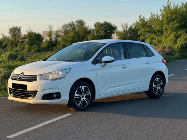Білий Сітроен С4, об'ємом двигуна 1.56 л та пробігом 250 тис. км за 6500 $, фото 2 на Automoto.ua