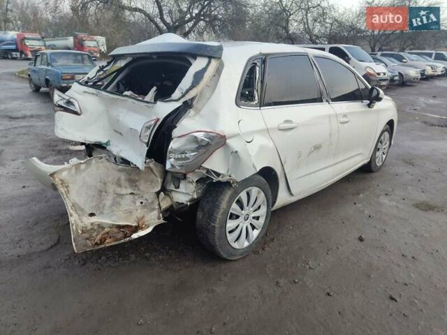 Білий Сітроен С4, об'ємом двигуна 1.56 л та пробігом 236 тис. км за 3850 $, фото 5 на Automoto.ua