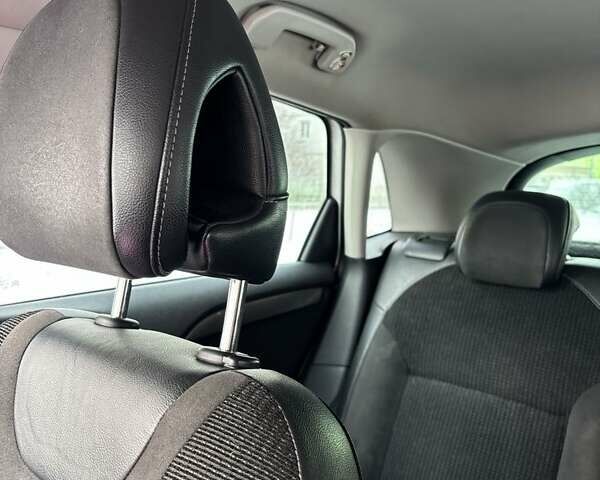 Білий Сітроен С4, об'ємом двигуна 1.6 л та пробігом 229 тис. км за 7700 $, фото 12 на Automoto.ua