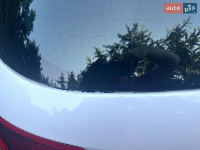 Білий Сітроен С4, об'ємом двигуна 1.59 л та пробігом 164 тис. км за 6500 $, фото 4 на Automoto.ua