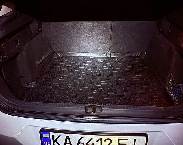 Білий Сітроен С4, об'ємом двигуна 1.56 л та пробігом 220 тис. км за 6200 $, фото 12 на Automoto.ua
