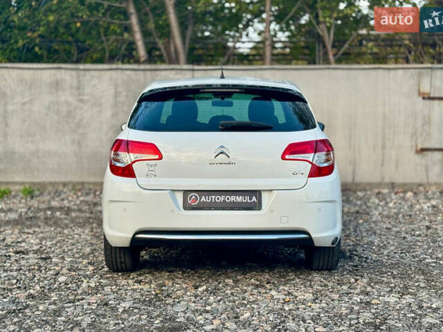 Белый Ситроен С4, объемом двигателя 1.6 л и пробегом 182 тыс. км за 6990 $, фото 5 на Automoto.ua