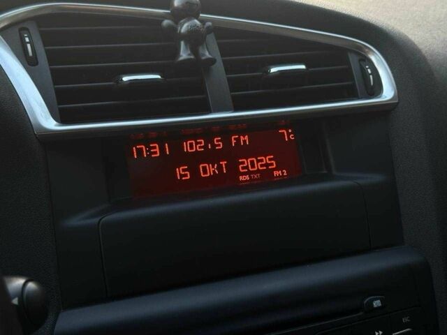 Белый Ситроен С4, объемом двигателя 1.6 л и пробегом 182 тыс. км за 6990 $, фото 23 на Automoto.ua