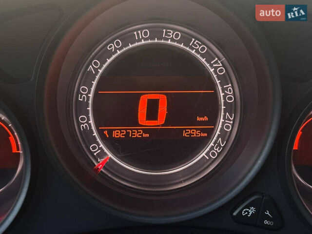 Ситроен С4 2012 в Киеве на Automoto.ua Белый Ситроен С4, объемом двигателя 1.6 л и пробегом 182 тыс. км за 7490 $, фото 16 на Automoto.ua