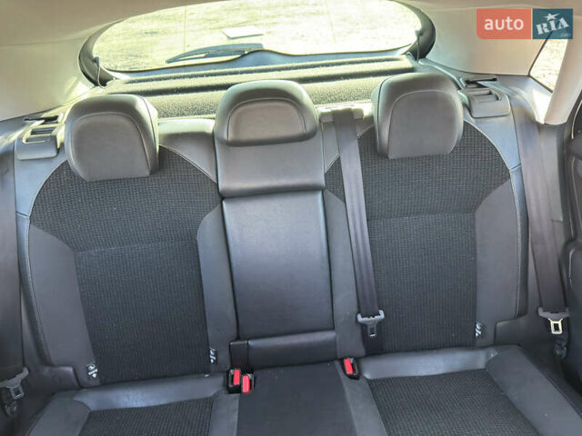 Білий Сітроен С4, об'ємом двигуна 1.56 л та пробігом 192 тис. км за 6000 $, фото 34 на Automoto.ua