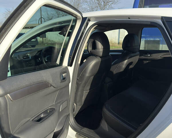 Білий Сітроен С4, об'ємом двигуна 1.56 л та пробігом 192 тис. км за 6000 $, фото 20 на Automoto.ua