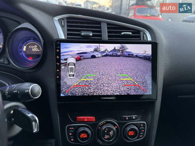 Ситроен С4 2012 в Ивано-Франковске на Automoto.ua Белый Ситроен С4, объемом двигателя 1.56 л и пробегом 263 тыс. км за 7300 $, фото 36 на Automoto.ua