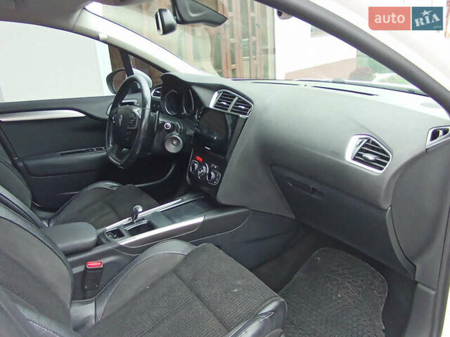 Ситроен С4 2012 в Ивано-Франковске на Automoto.ua Белый Ситроен С4, объемом двигателя 1.56 л и пробегом 263 тыс. км за 7250 $, фото 29 на Automoto.ua