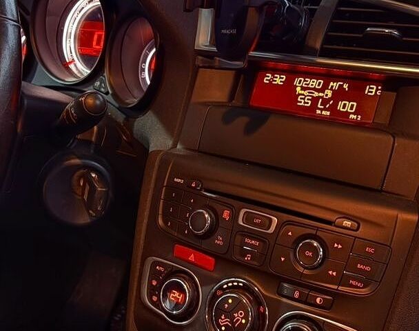 Білий Сітроен С4, об'ємом двигуна 1.56 л та пробігом 220 тис. км за 6200 $, фото 8 на Automoto.ua