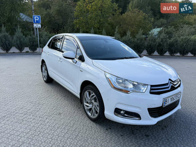 Белый Ситроен С4, объемом двигателя 1.59 л и пробегом 190 тыс. км за 6750 $, фото 4 на Automoto.ua