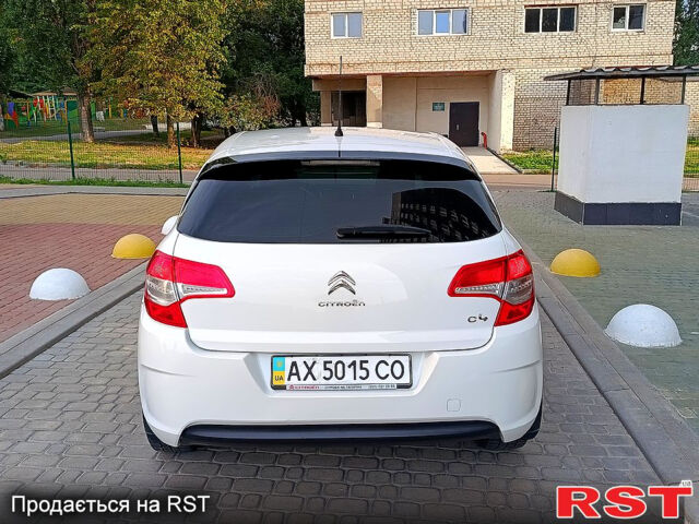 Ситроен С4 2012 в Харькове на Automoto.ua Белый Ситроен С4, объемом двигателя 1.6 л и пробегом 178 тыс. км за 6500 $, фото 5 на Automoto.ua