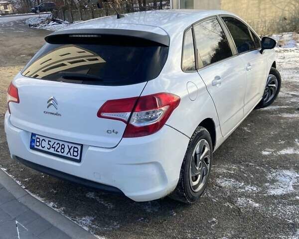 Белый Ситроен С4, объемом двигателя 1.6 л и пробегом 243 тыс. км за 4950 $, фото 6 на Automoto.ua