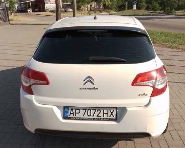 Білий Сітроен С4, об'ємом двигуна 1.59 л та пробігом 264 тис. км за 6800 $, фото 3 на Automoto.ua