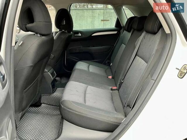 Білий Сітроен С4, об'ємом двигуна 1.6 л та пробігом 182 тис. км за 6490 $, фото 11 на Automoto.ua