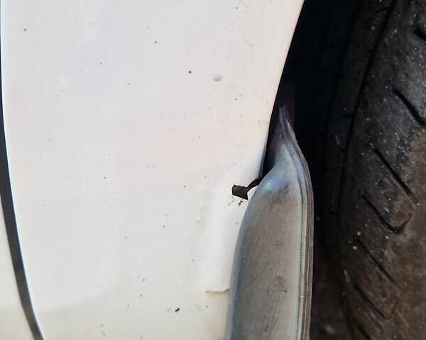 Ситроен С4 2012 в Харькове на Automoto.ua Белый Ситроен С4, объемом двигателя 1.56 л и пробегом 242 тыс. км за 5500 $, фото 10 на Automoto.ua