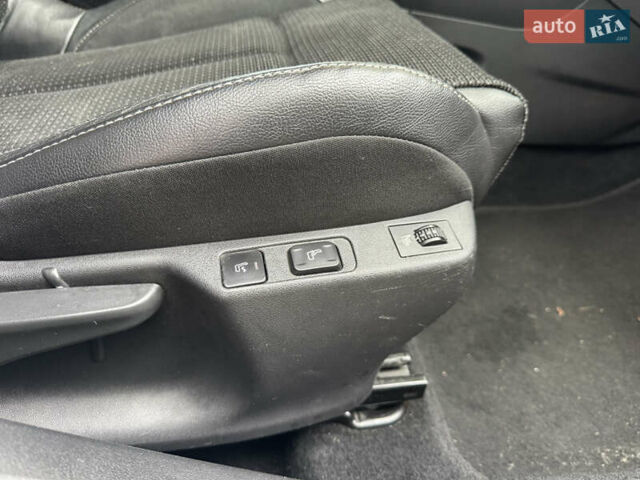 Белый Ситроен С4, объемом двигателя 1.56 л и пробегом 265 тыс. км за 7500 $, фото 8 на Automoto.ua