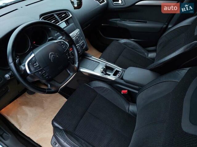 Білий Сітроен С4, об'ємом двигуна 1.56 л та пробігом 218 тис. км за 7700 $, фото 10 на Automoto.ua
