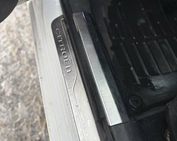 Білий Сітроен С4, об'ємом двигуна 1.6 л та пробігом 229 тис. км за 7700 $, фото 9 на Automoto.ua