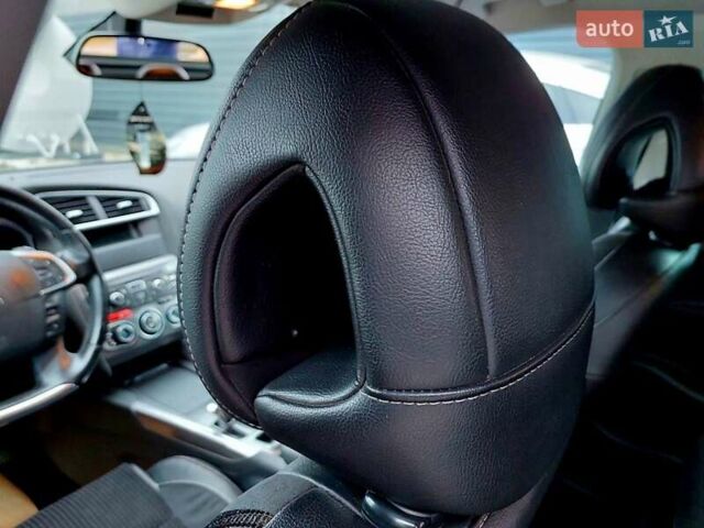 Білий Сітроен С4, об'ємом двигуна 1.56 л та пробігом 218 тис. км за 7700 $, фото 16 на Automoto.ua