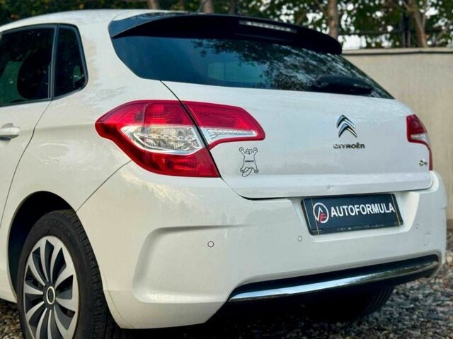 Белый Ситроен С4, объемом двигателя 1.6 л и пробегом 182 тыс. км за 6990 $, фото 5 на Automoto.ua