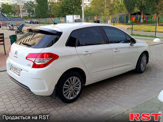 Ситроен С4 2012 в Харькове на Automoto.ua Белый Ситроен С4, объемом двигателя 1.6 л и пробегом 178 тыс. км за 6500 $, фото 4 на Automoto.ua