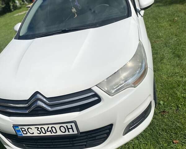 Белый Ситроен С4, объемом двигателя 1.56 л и пробегом 282 тыс. км за 6300 $, фото 5 на Automoto.ua
