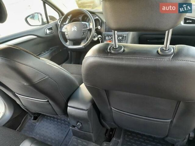 Білий Сітроен С4, об'ємом двигуна 1.6 л та пробігом 156 тис. км за 8000 $, фото 21 на Automoto.ua