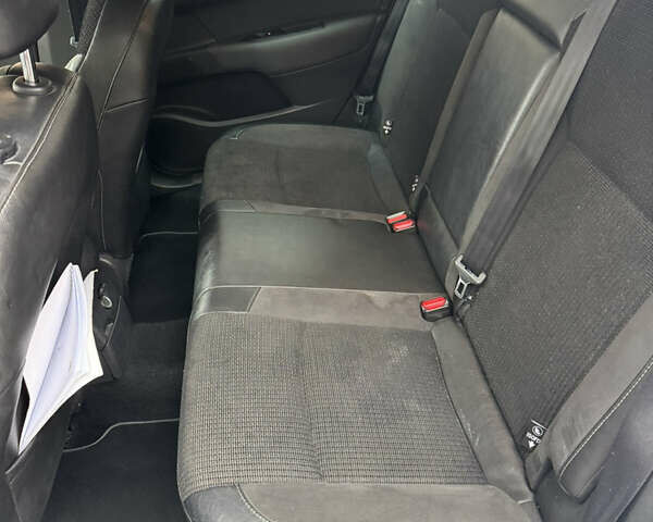 Белый Ситроен С4, объемом двигателя 1.56 л и пробегом 265 тыс. км за 7500 $, фото 10 на Automoto.ua