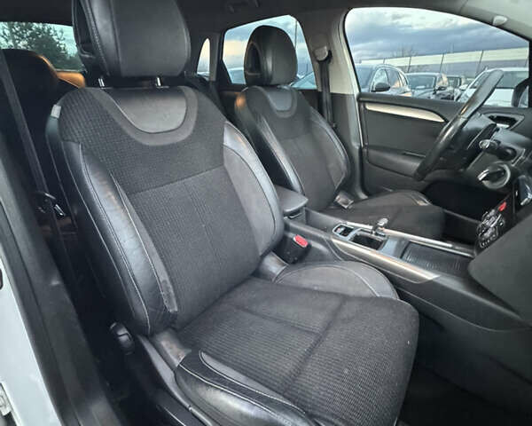 Ситроен С4 2012 в Ивано-Франковске на Automoto.ua Белый Ситроен С4, объемом двигателя 1.56 л и пробегом 263 тыс. км за 7300 $, фото 27 на Automoto.ua