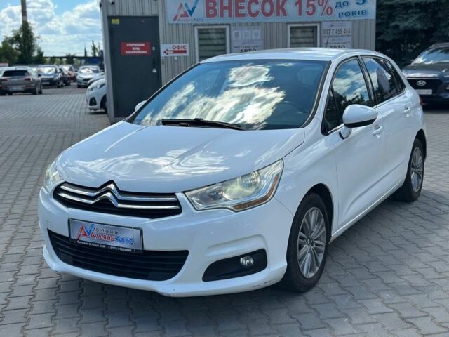 Белый Ситроен С4, объемом двигателя 1.6 л и пробегом 231 тыс. км за 7010 $, фото 2 на Automoto.ua